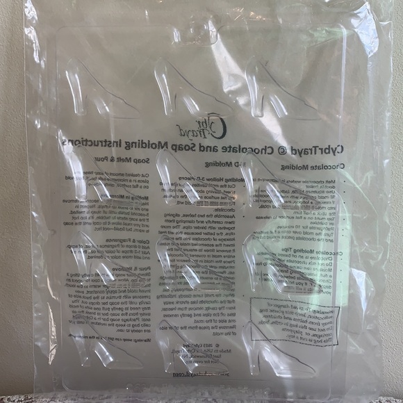 Chocoate &Soap Mold- Castle Shape & Glass Slipper Shape - Picture 4 of 5